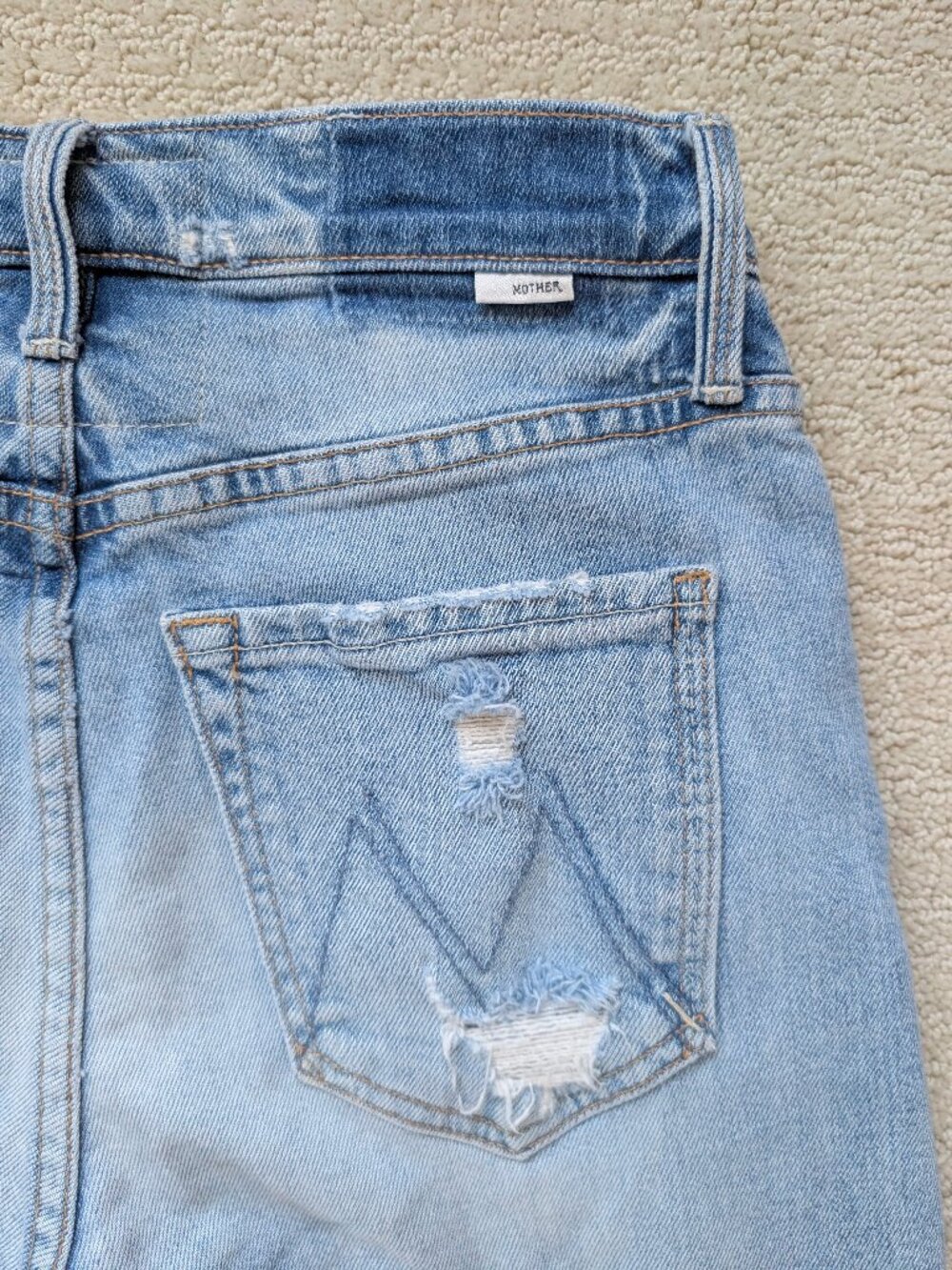 MOTHER Superior 25 The Tomcat Jeans in The Confession high rise distressed denim - Picture 7 of 12